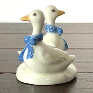 Vintage Double Goose Tapered Candle Holder – Blue & White Bow Neck Decor